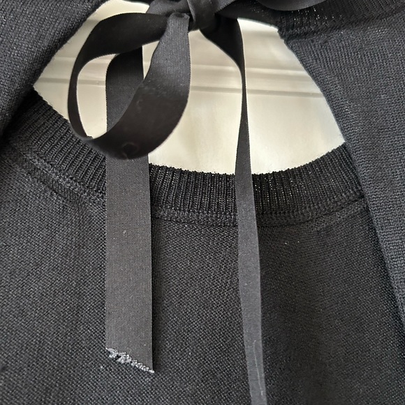 PRADA sweater with open back and bow - Picture 4 of 6